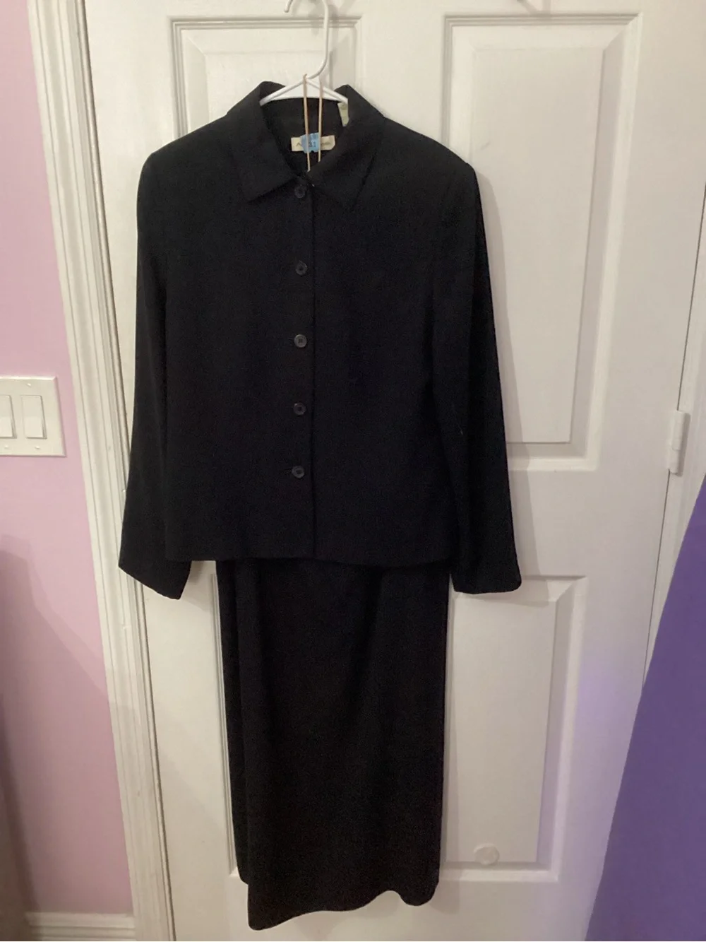 Amanda Smith Black Two-Piece Skirt Suit
